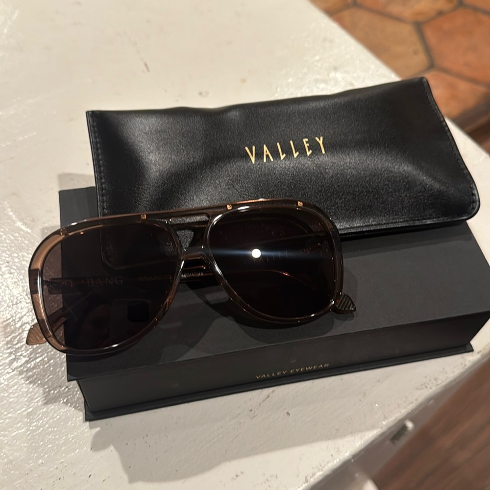 Valley Eyewear-Bang-Transparent Mocha w. Rose Gold Metal Trim / Light Brown Lens